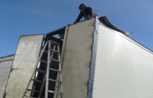 Blog2 AinsworthTrailer-KW trailer roof repair 11-11-15